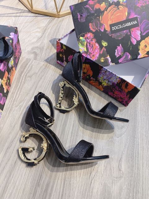 Cao gót siêu phẩm