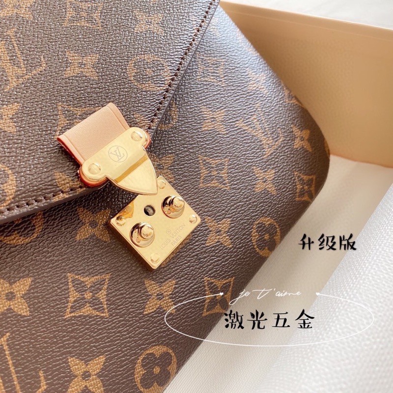 Túi dáng cặp Công Sở Khoá Vuông Size 20cm-25cm