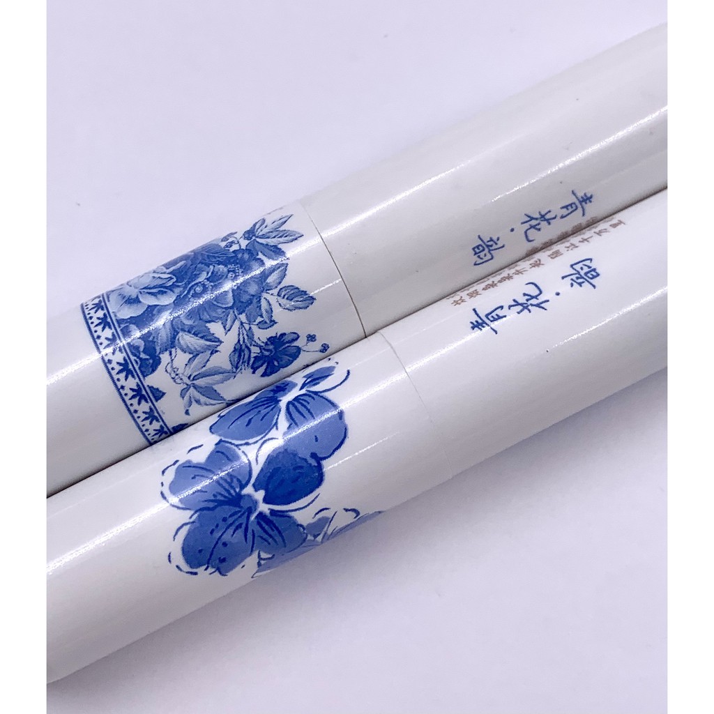 Bút máy CHREN Truyền Nhân 3561, màu sắc tươi trẻ, kiểu dáng hiện đại, phù hợp cho học sinh, sinh viên.