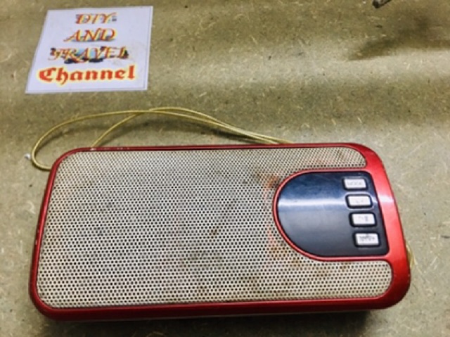 Máy FM radio cũ - hoạt động bình thường - không pin