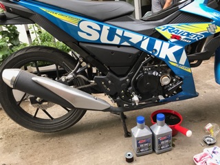 Nhớt Amsoil Metric 10w40 (Có chiết lẻ)