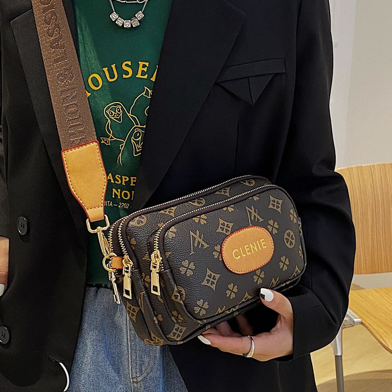 Túi xách đeo chéo đeo vai cho nữ 2022