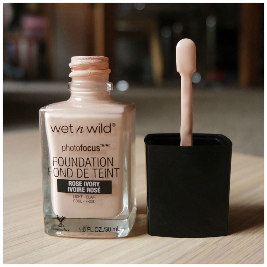 Kem nền Wet n Wild Photofocus