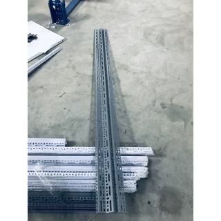 Thanh sắt v lỗ v3x5cm - dài 50cm