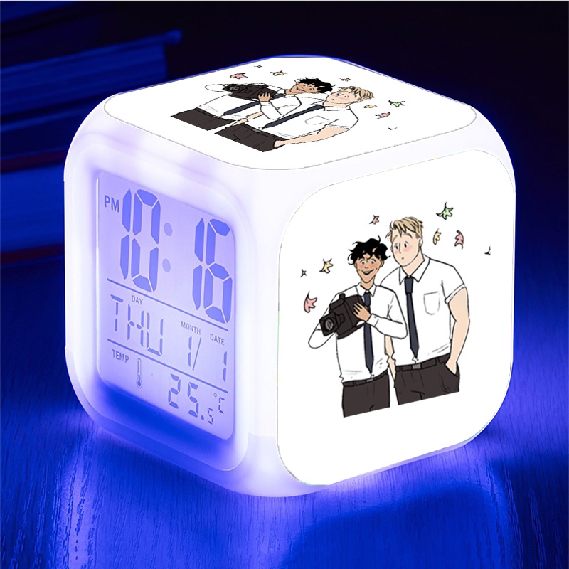 Đồng hồ báo thức để bàn in hình HEARTSTOPPER Trái tim ngừng nhịp LED đổi màu