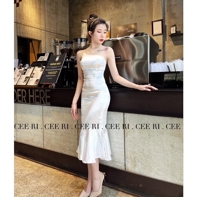 ( ẢNH THẬT - HÌNH ẢNH ĐỘC QUYỀN CEERI.VN ) Váy lụa chéo ngực đuôi cá