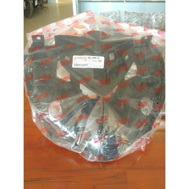 Đế mặt nạ  Exciter 150 hàng zin chính hãng Yamaha