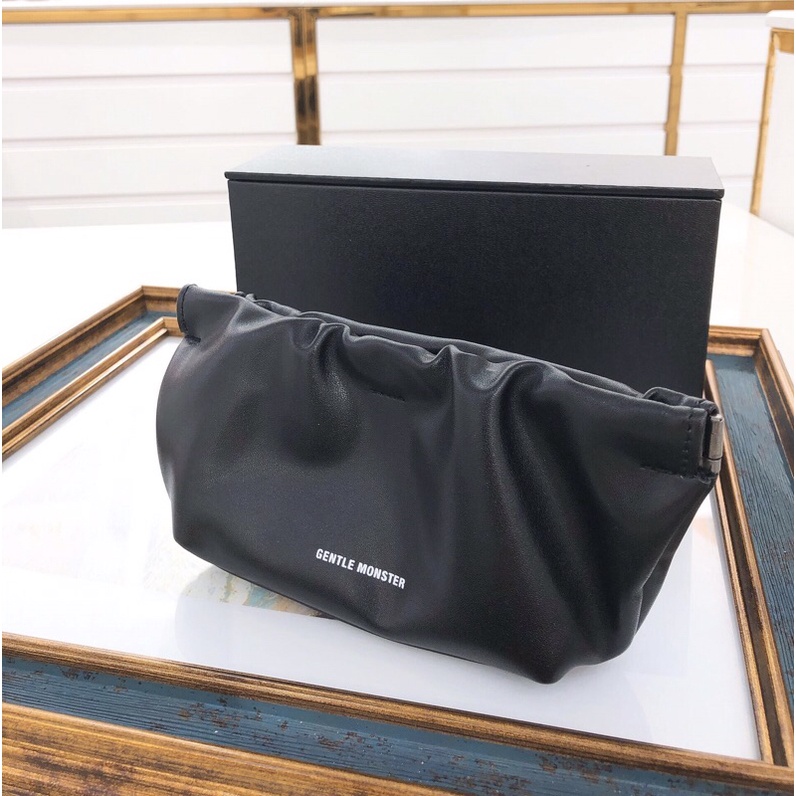 Ví da đựng kính hiệu G.M-gồm khăn, thẻ,ví da