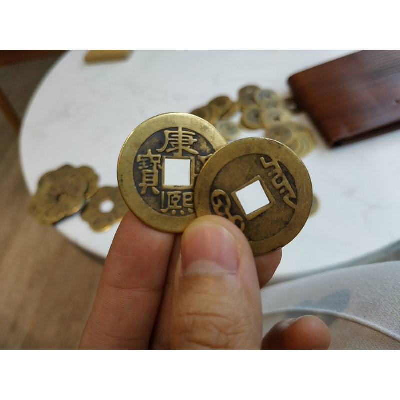 100 đồng xu phong thủy may mắn