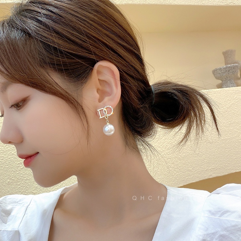 Bông Tai Chữ D Đính Đá Và Ngọc Trai Thiết Kế Mới Thời Trang