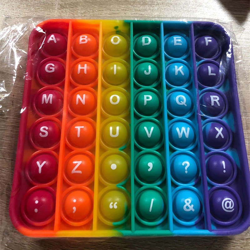 Đồ chơi nhấn bong bóng giúp giảm căng thẳng cho người lớn và trẻ em