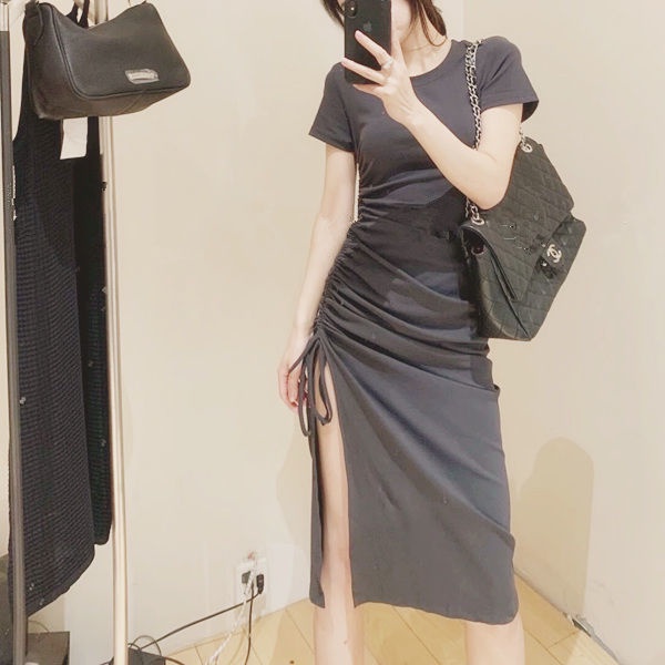 Đầm Ngắn Cổ Tròn Cột Dây Xẻ Tà Màu Sắc Trơn Chất Liệu Sợi Hóa Học