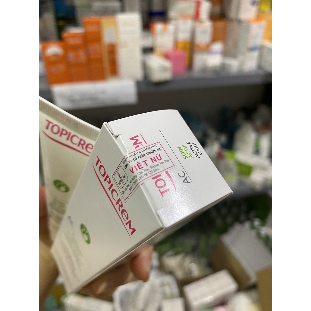 Topicrem AC Active Care 40ml Kem Dưỡng Làm Giảm Mụn Mờ Thâm