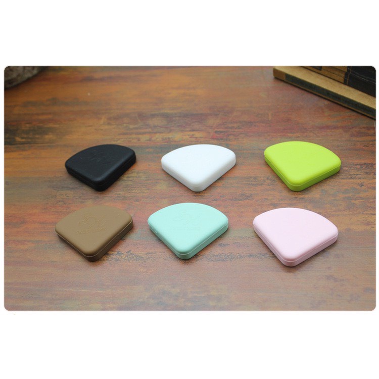 Miếng dán cạnh bàn chất liệu silicon dẻo Trong Suốt &amp; Màu cao cấp (hình tam giác &amp; hình tròn) - Giá 01 cái