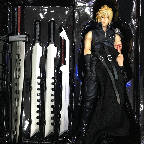 [ẢNH THẬT] [Bản Luxury] Mô hình đồ chơi Cloud Final Fantasy 7 play art kai pak - FF7