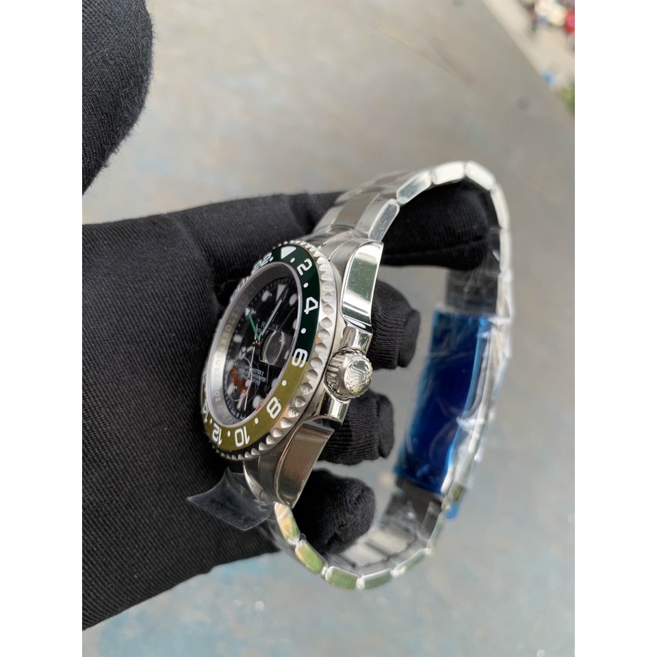 Đồng hồ nam Rolex Submarine - biệt danh “Hulk” - Người khổng lồ xanh