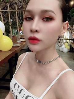 Set bông tai & chocker Dior
