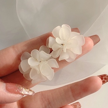 Khuyên tai phối mặt hình hoa xinh xắn cho nữ