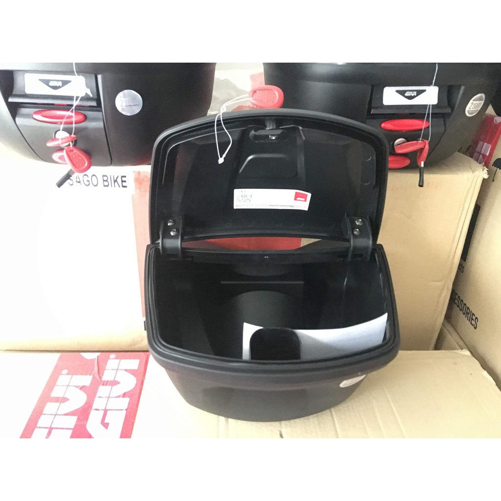 Thùng giữa Winner, thùng Givi G12N kèm bát gắn chuẩn Winner, hàng Givi chính hãng, bảo hành 2 năm