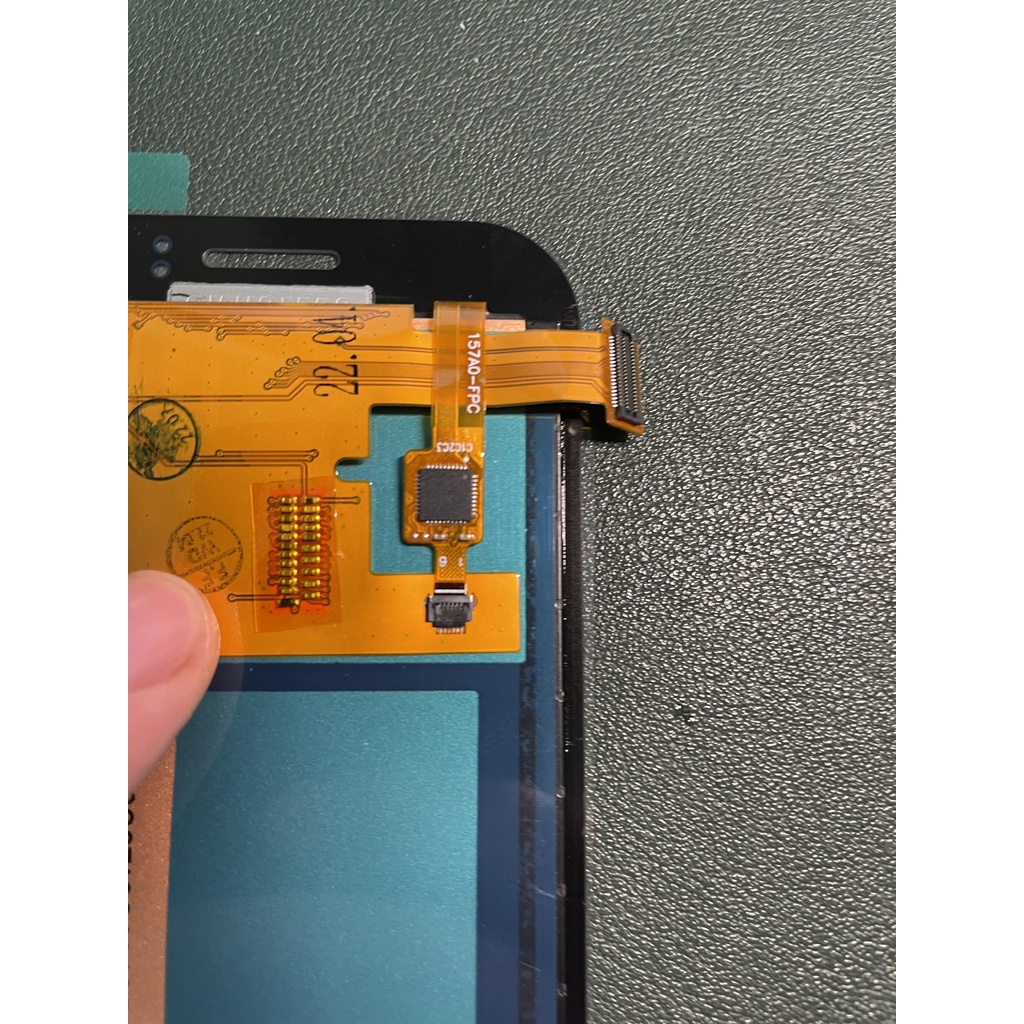 Màn Hình Samsung J110 Tặng Kèm Bộ Sửa 8 Trong 1 Và Keo Dán Màn