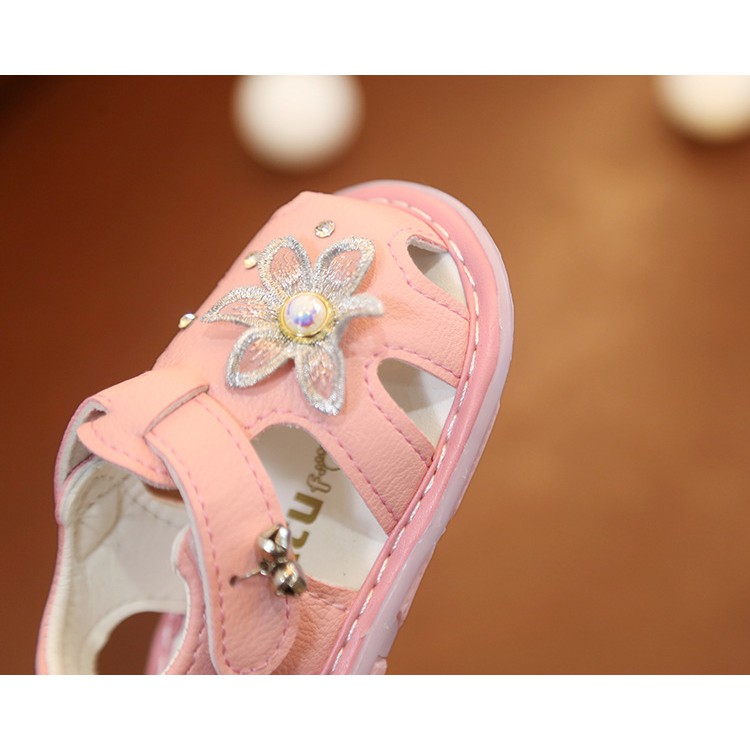 sandal tập đi bé gái size 15-19 đính bông