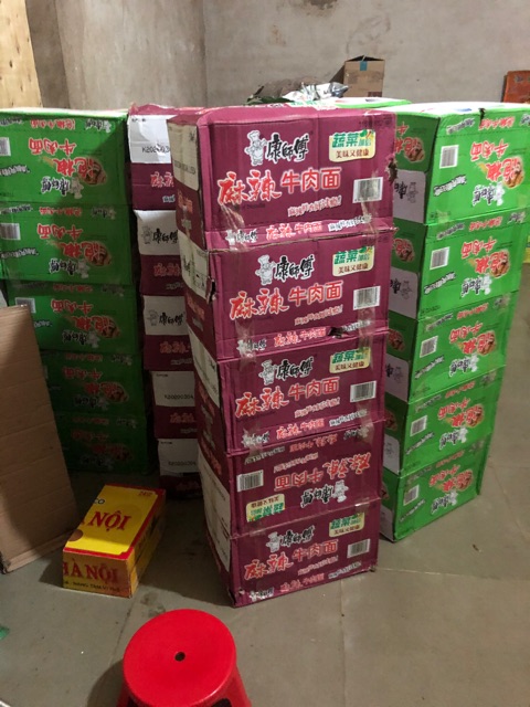 1 Thùng 12 Cốc Mỳ Tôm Sư Phụ Khang Màu Xanh (Bò Ngũ Vị)