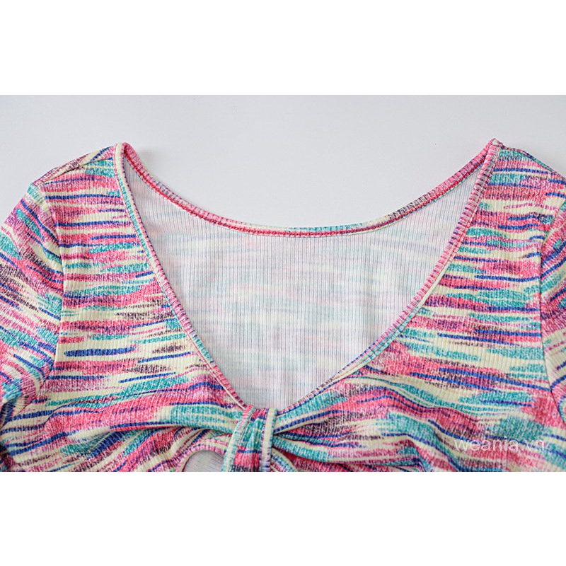 Thời Trang Đầm Tay Dài Hoạ Tiết Kẻ Sọc Thiết Kế Cổ Chữ V Quyến Rũ