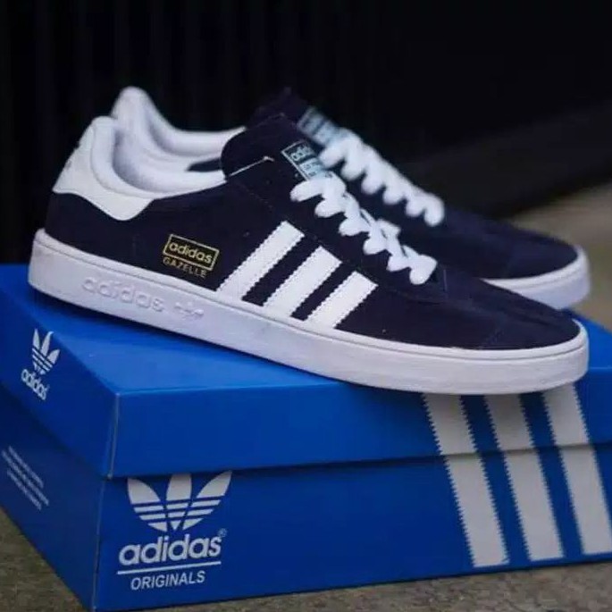 Giày Thể Thao Adidas Gazelle Màu Trắng Đen Cho Nam