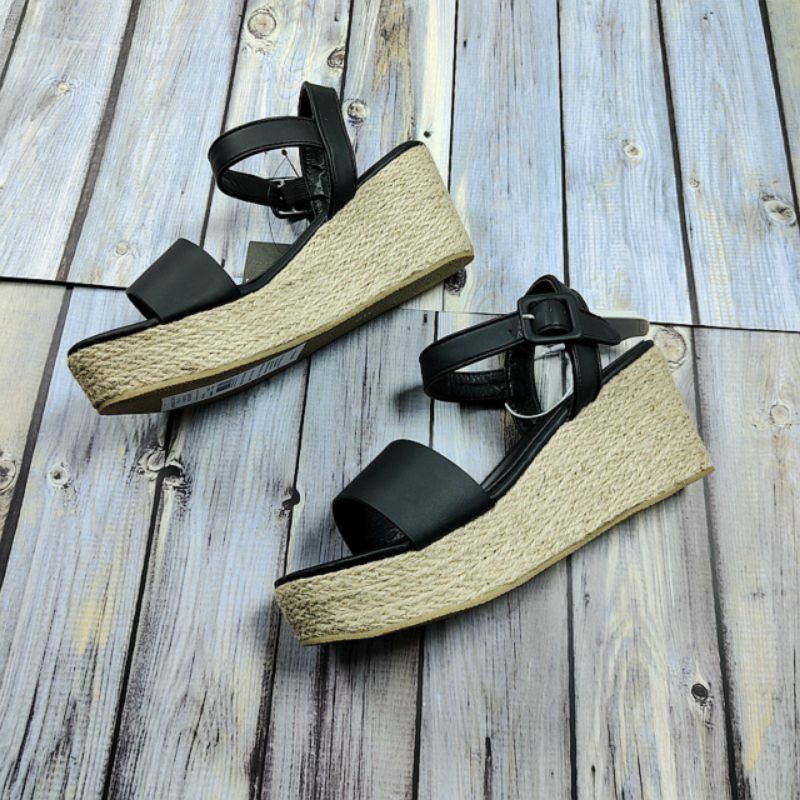 Để xuồng hàng xuất sẵn ship 38
