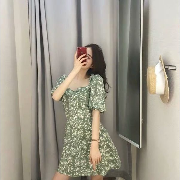 Váy đầm nữ hoa nhí cổ vuông tay lỡ hở lưng điệu đà thích hợp sống ảo | BigBuy360 - bigbuy360.vn