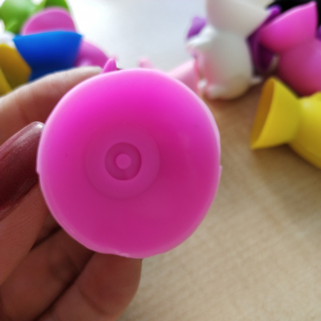 Set 3 Giá Đỡ Điện Thoại Bằng Silicon Hình Chú Heo Đáng Yêu