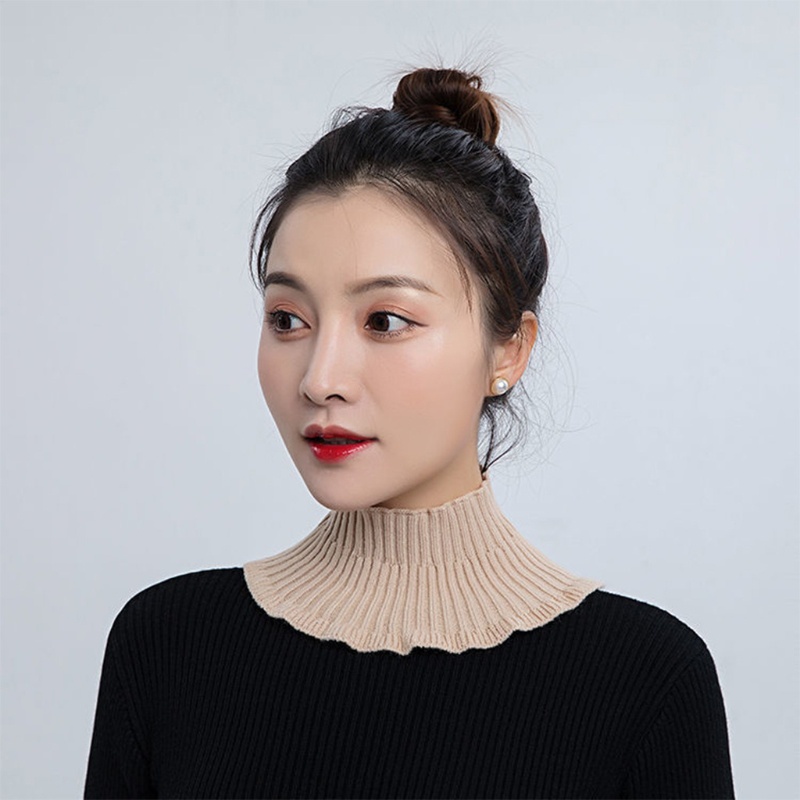 Cổ áo giả có thể tháo rời