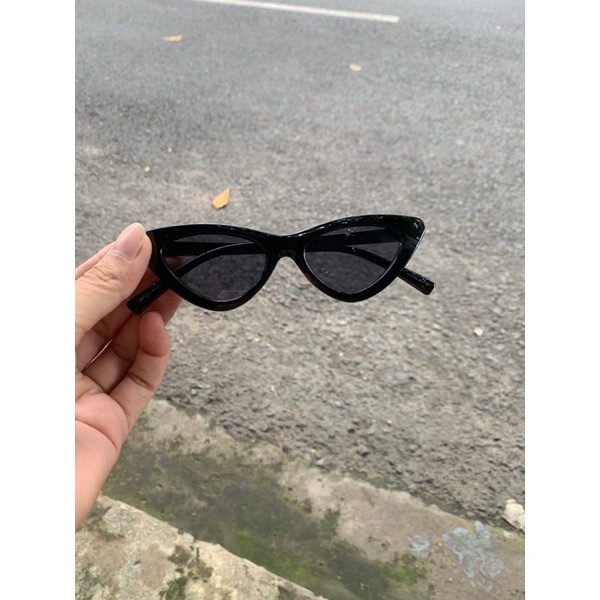 Kính mắt mèo hot trend cho bé