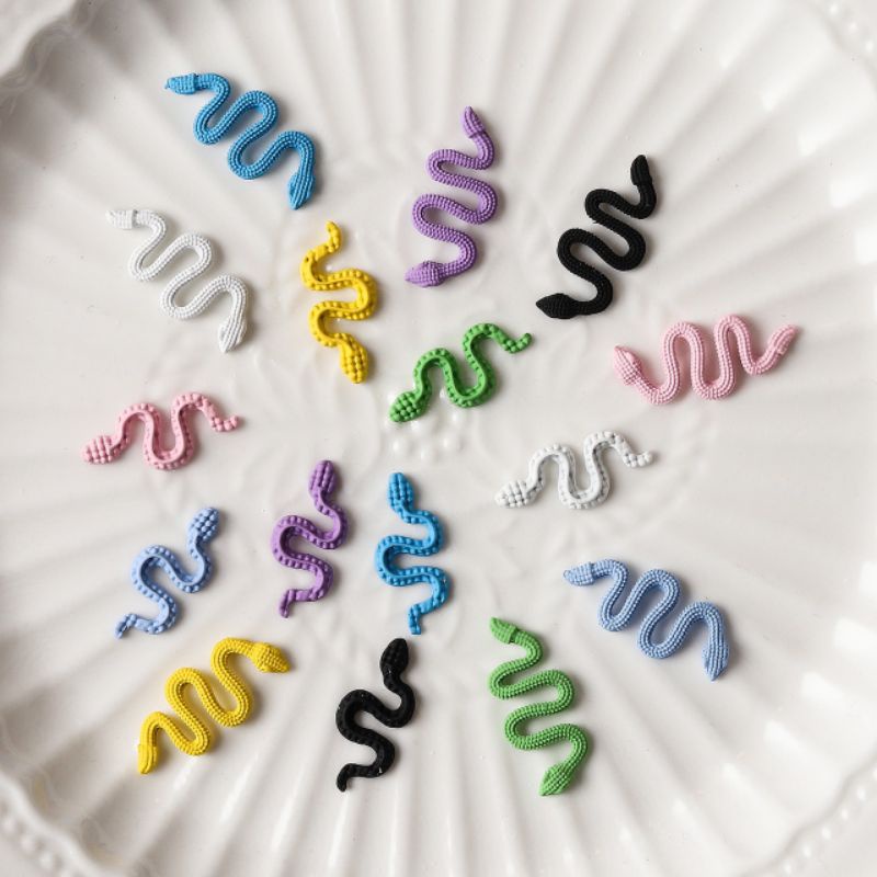 Charm rắn kim loại trang trí móng siêu cute nail