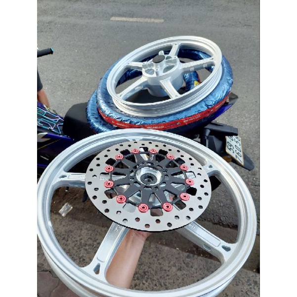 Mâm X1R 5 cây bản OZ gắn như zin cho  tặng kèm đĩa trước X1R