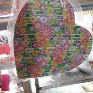 Hộp quà kèm hạt xốp