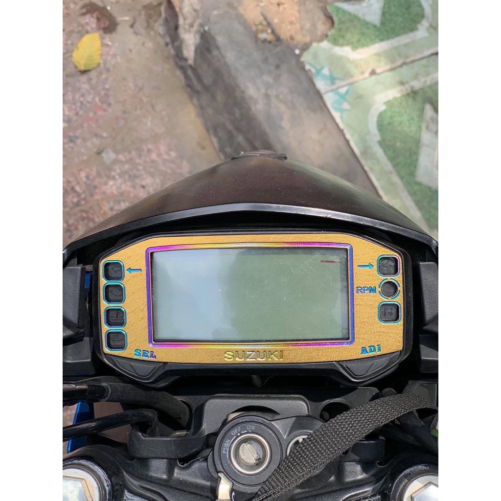 Tem Titan DÁN ĐỒNG HỒ RAIDER SATRIA