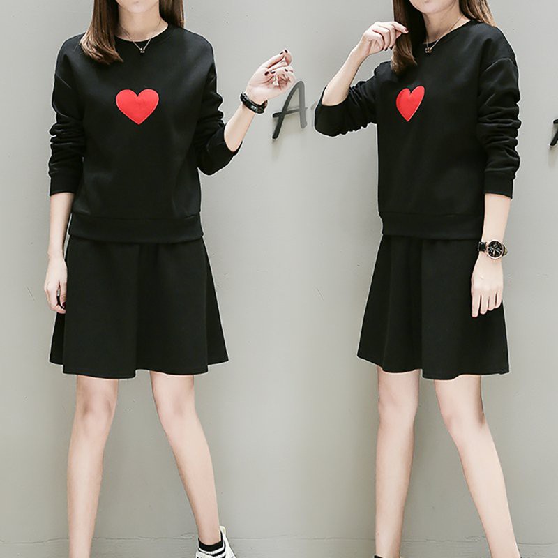 Áo Sweater Đen Trái Tim Cặp Đôi