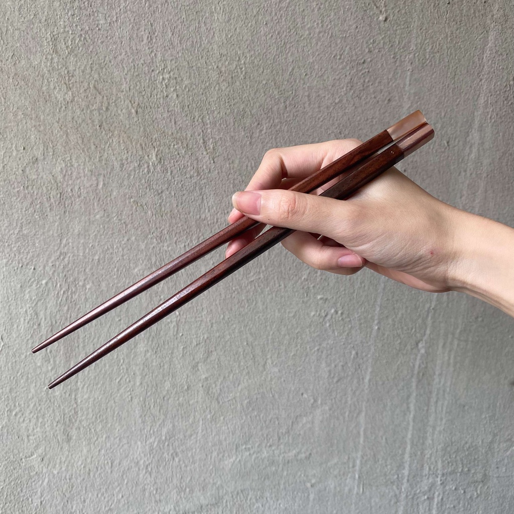 Đũa gỗ Trắc vuông 23,5cm - Đầu gắn xà cừ  - Đũa gỗ tự nhiên cao cấp