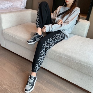 Quần jogger nữ cách điệu cá tính