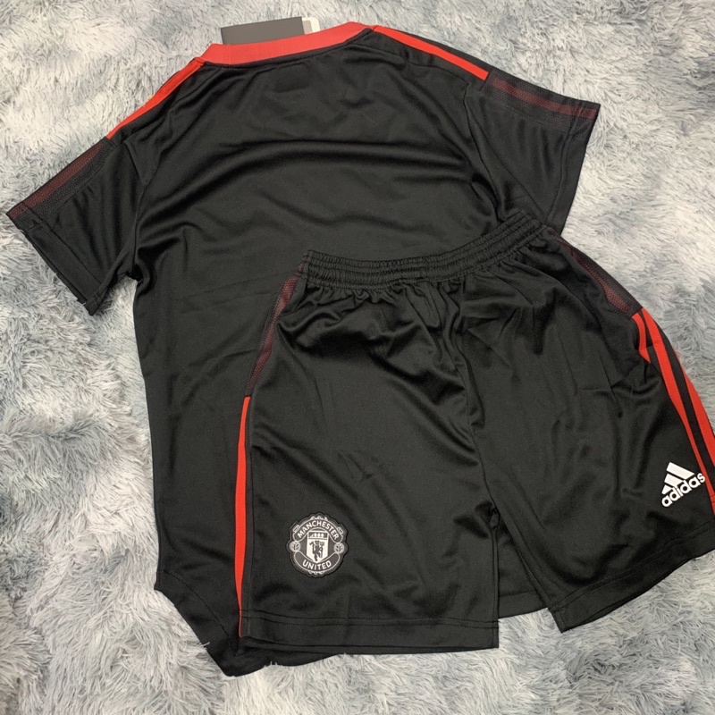 Quần áo bóng đá CLB Bayern Munich màu đen/tím mẫu mới nhất 23/24