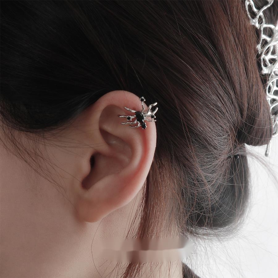 Khuyên Kẹp Vành Tai Hình Nhện Đính Đá Màu Đen Phong Cách hip hop Đường Phố