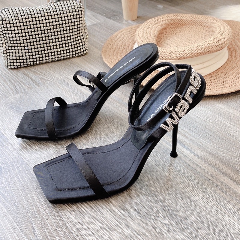 (hình thật) Sandal quai mảnh chất lụa charm đá wang siêu xinh