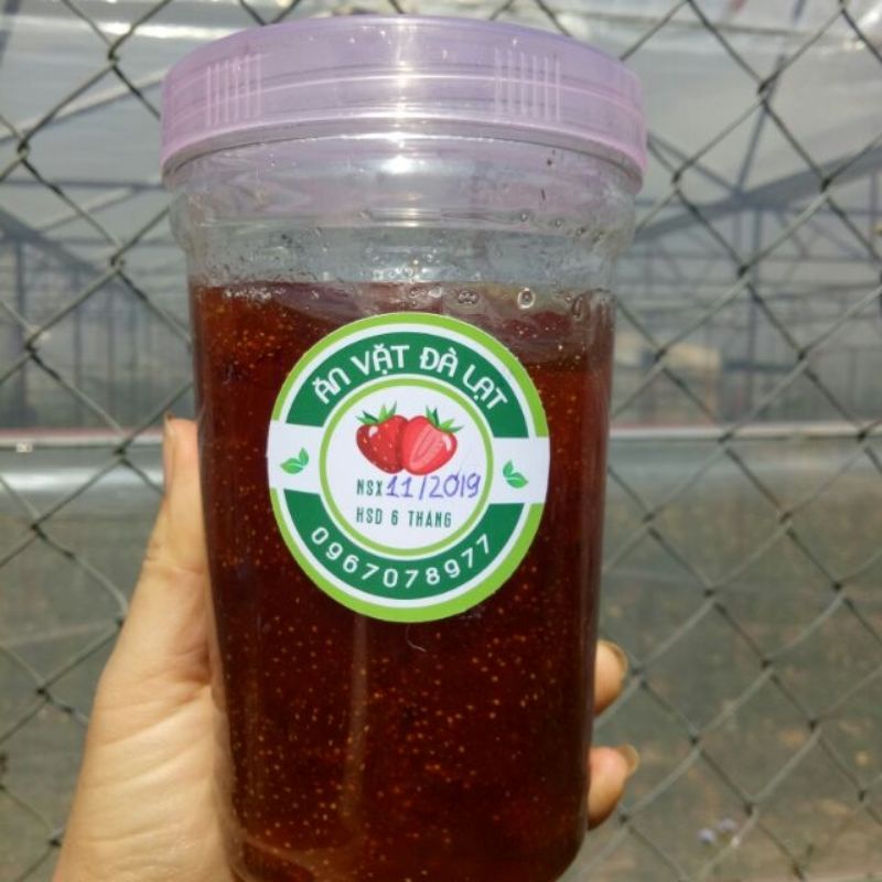 Mứt dâu tây ,dâu tằm nguyên xác Đà Lạt