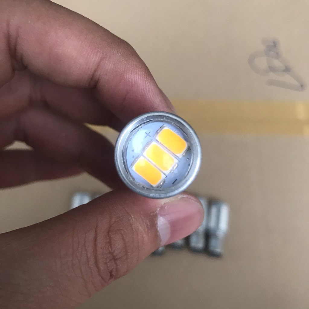 ĐÈN LED HẬU NHÁY 33 TIM LED BI CẦU Ô TÔ XE MÁY 2 CHÂN DƯƠNG ( Đèn xi nhan 33 tim Led)