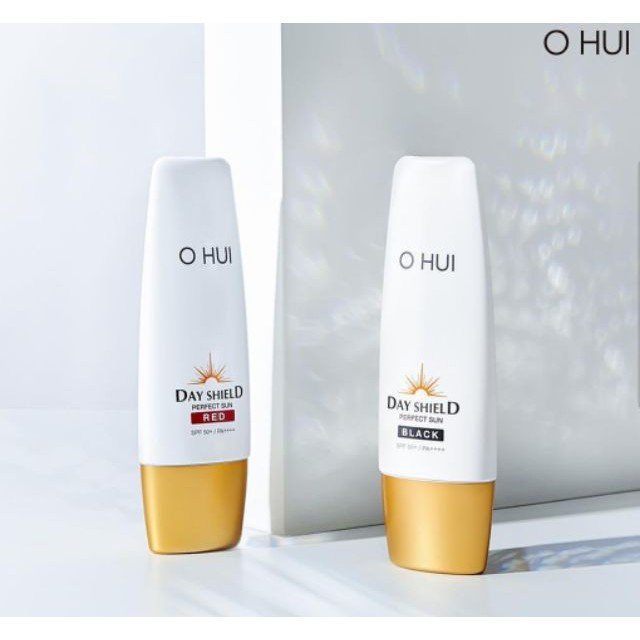 Sét chống nắng dành mọi loại da đặc biệt cho da bị sạm đen Ohui Day Shield Perfect Sun Black spf 50+