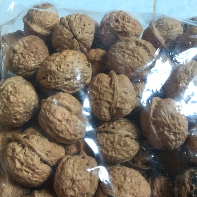 Hạt óc chó nguyên hạt