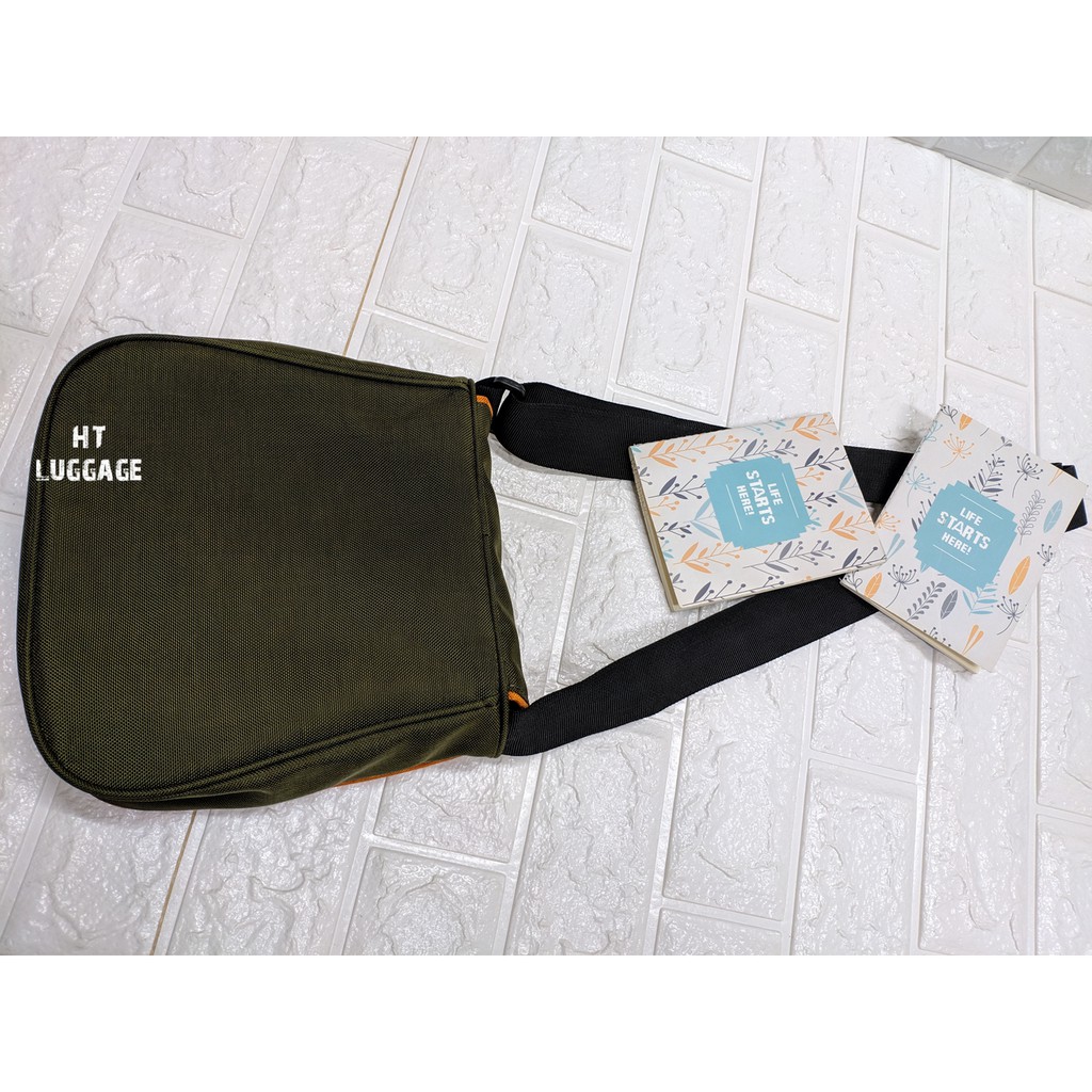 Túi đeo chéo kháng nước Crumpler rainbow S Unisex