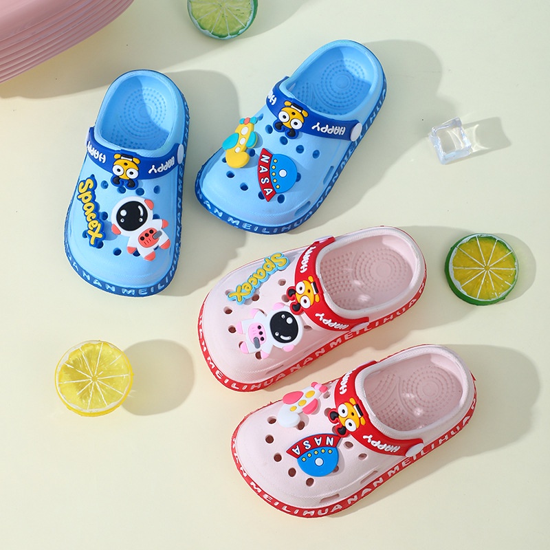 Dép sục cho bé trai và bé gái có quai chất Eva siêu nhẹ từ 1 - 5 tuổi mẫu ong phi hành gia