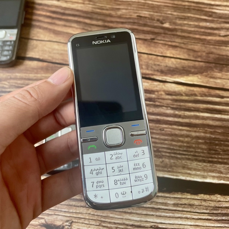 Điện thoại nokia c5-00 chính hãng bảo hành 12 tháng.